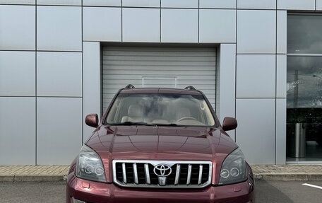 Toyota Land Cruiser Prado 120 рестайлинг, 2006 год, 1 600 000 рублей, 8 фотография