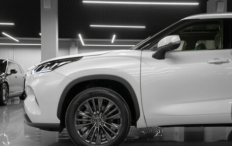 Toyota Highlander, 2026 год, 5 750 000 рублей, 29 фотография