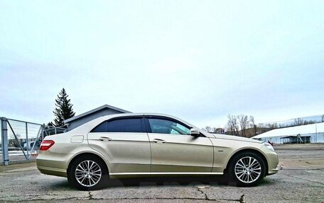 Mercedes-Benz E-Класс, 2011 год, 1 580 000 рублей, 4 фотография