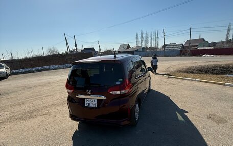 Honda Freed II, 2017 год, 1 400 000 рублей, 3 фотография