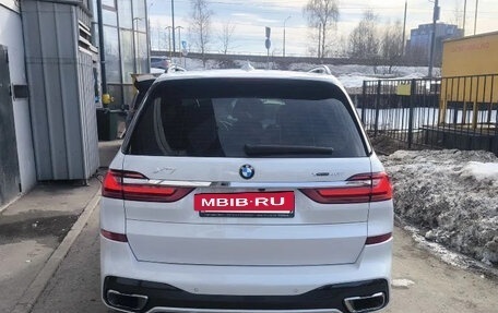 BMW X7, 2021 год, 8 000 000 рублей, 32 фотография
