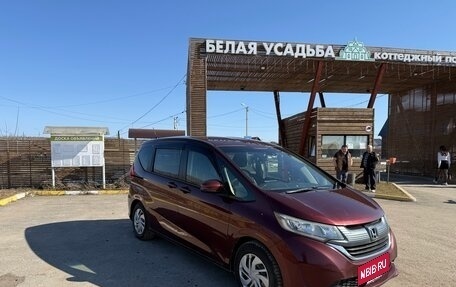 Honda Freed II, 2017 год, 1 400 000 рублей, 31 фотография