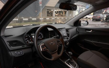 Hyundai Solaris II рестайлинг, 2021 год, 1 650 000 рублей, 5 фотография