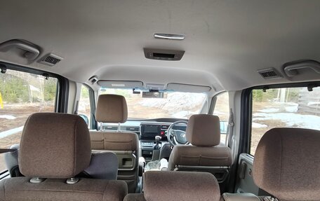 Honda Stepwgn IV, 2019 год, 2 300 000 рублей, 8 фотография