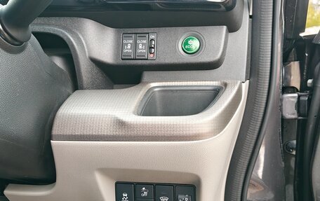 Honda Stepwgn IV, 2019 год, 2 300 000 рублей, 9 фотография