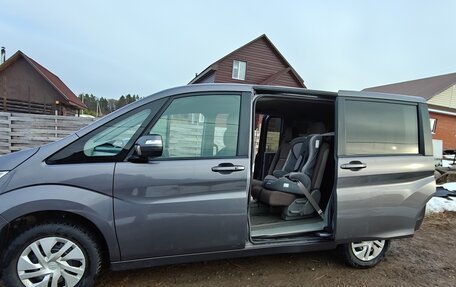 Honda Stepwgn IV, 2019 год, 2 300 000 рублей, 12 фотография