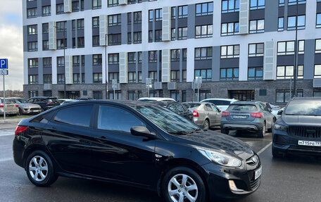 Hyundai Solaris II рестайлинг, 2011 год, 585 000 рублей, 7 фотография