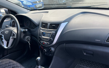 Hyundai Solaris II рестайлинг, 2011 год, 585 000 рублей, 15 фотография