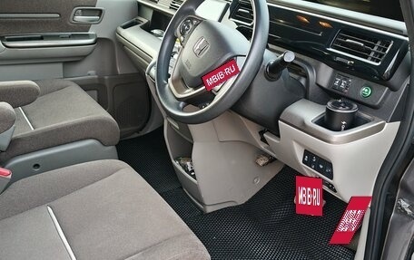 Honda Stepwgn IV, 2019 год, 2 300 000 рублей, 15 фотография