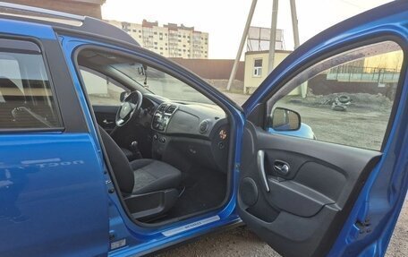 Renault Sandero II рестайлинг, 2017 год, 1 300 000 рублей, 14 фотография