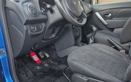 Renault Sandero II рестайлинг, 2017 год, 1 300 000 рублей, 10 фотография