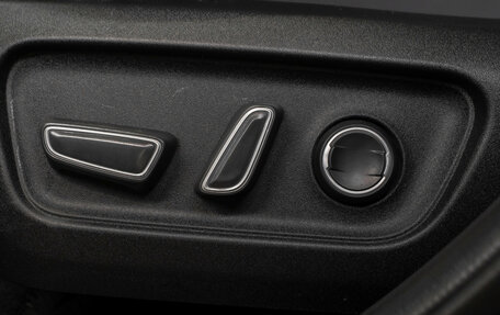 Toyota RAV4, 2025 год, 4 800 000 рублей, 21 фотография