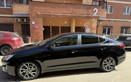 Hyundai Elantra VI рестайлинг, 2019 год, 1 750 000 рублей, 3 фотография