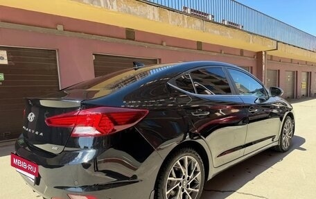 Hyundai Elantra VI рестайлинг, 2019 год, 1 750 000 рублей, 7 фотография