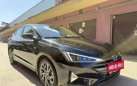 Hyundai Elantra VI рестайлинг, 2019 год, 1 750 000 рублей, 6 фотография