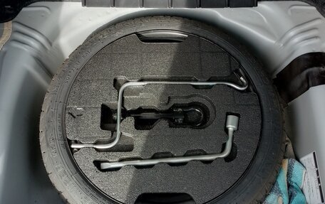 Toyota Ractis I, 2009 год, 570 000 рублей, 3 фотография