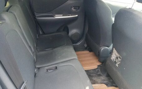 Toyota Ractis I, 2009 год, 570 000 рублей, 7 фотография