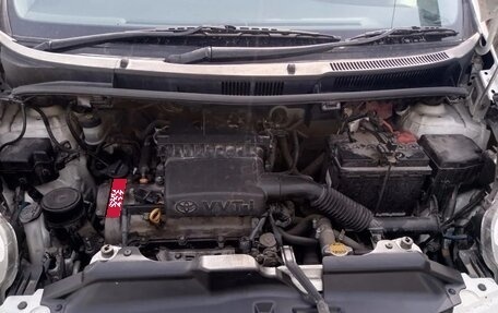 Toyota Ractis I, 2009 год, 570 000 рублей, 11 фотография