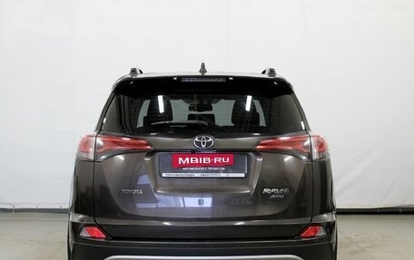 Toyota RAV4, 2018 год, 2 720 000 рублей, 5 фотография