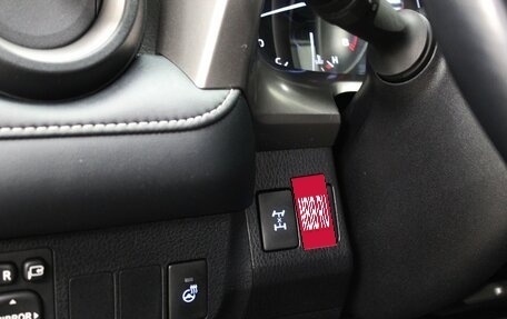 Toyota RAV4, 2018 год, 2 720 000 рублей, 13 фотография