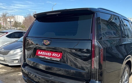 Cadillac Escalade V, 2022 год, 13 500 000 рублей, 3 фотография