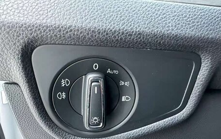 Volkswagen Touran III, 2023 год, 2 315 000 рублей, 11 фотография