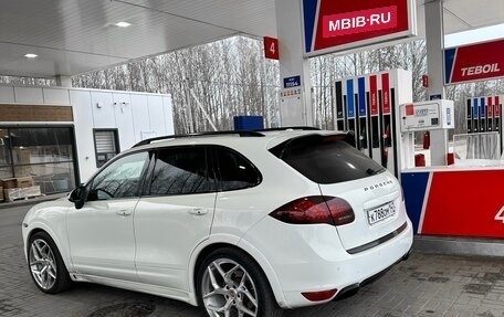 Porsche Cayenne III, 2012 год, 2 700 000 рублей, 2 фотография