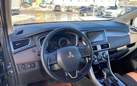 Mitsubishi Xpander, 2022 год, 2 300 000 рублей, 18 фотография