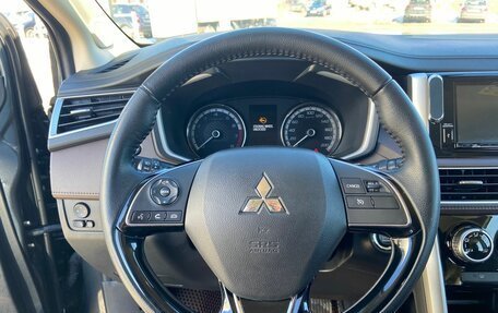 Mitsubishi Xpander, 2022 год, 2 300 000 рублей, 21 фотография