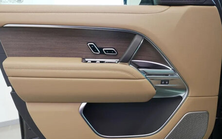 Land Rover Range Rover IV рестайлинг, 2026 год, 31 000 000 рублей, 14 фотография