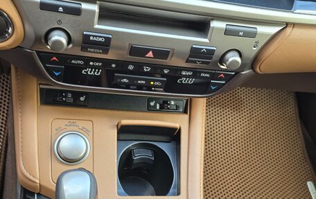 Lexus ES VII, 2017 год, 2 580 000 рублей, 38 фотография