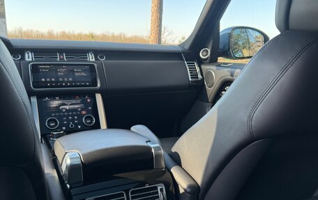 Land Rover Range Rover IV рестайлинг, 2019 год, 6 400 000 рублей, 14 фотография