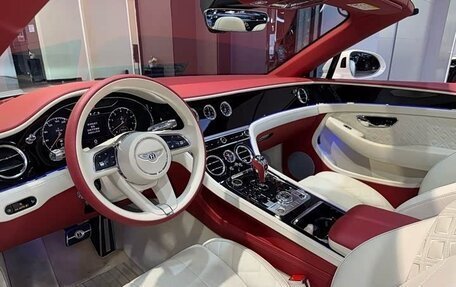 Bentley Continental GT III, 2024 год, 38 897 000 рублей, 7 фотография