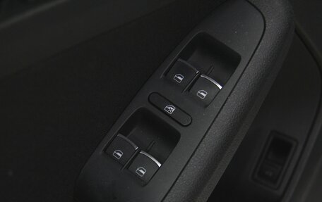 Volkswagen Jetta VI, 2018 год, 1 499 000 рублей, 13 фотография