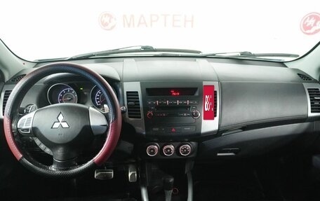 Mitsubishi Outlander III рестайлинг 3, 2010 год, 1 029 000 рублей, 15 фотография