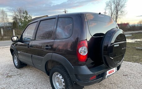 Chevrolet Niva I рестайлинг, 2012 год, 490 000 рублей, 4 фотография