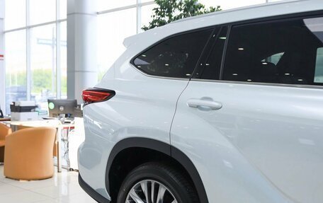 Toyota Highlander, 2025 год, 6 200 000 рублей, 6 фотография