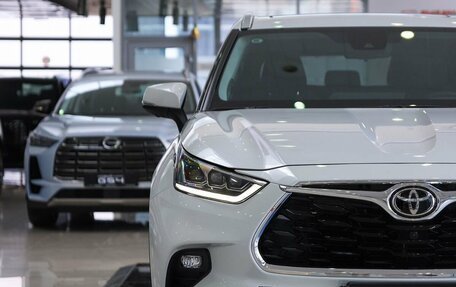 Toyota Highlander, 2025 год, 6 200 000 рублей, 7 фотография