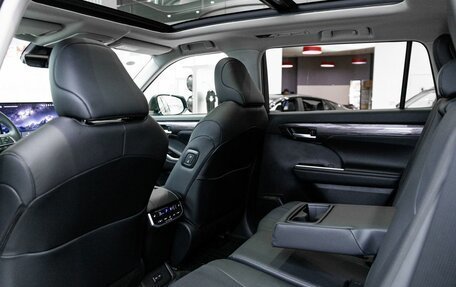 Toyota Highlander, 2025 год, 6 200 000 рублей, 18 фотография