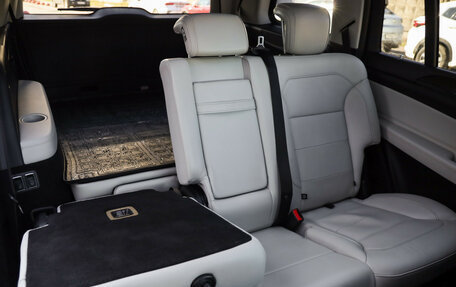 Mercedes-Benz GLS, 2016 год, 4 499 000 рублей, 28 фотография