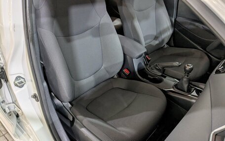 Toyota Corolla, 2019 год, 1 920 000 рублей, 13 фотография