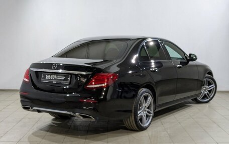 Mercedes-Benz E-Класс, 2020 год, 4 100 000 рублей, 15 фотография
