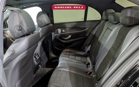 Mercedes-Benz E-Класс, 2020 год, 4 100 000 рублей, 4 фотография