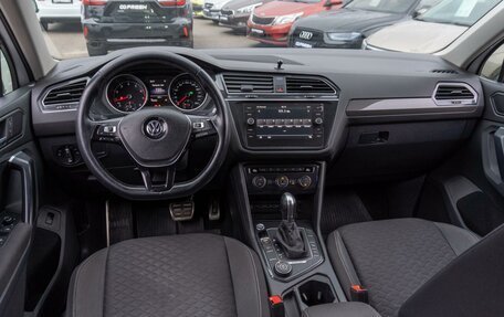 Volkswagen Tiguan II, 2018 год, 2 299 000 рублей, 6 фотография