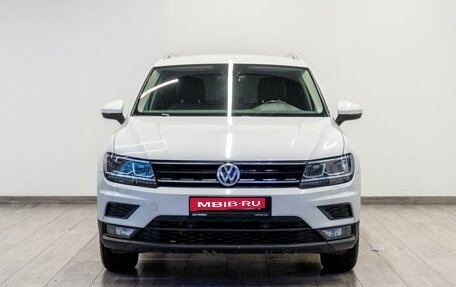 Volkswagen Tiguan II, 2018 год, 2 299 000 рублей, 3 фотография