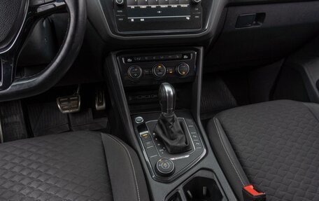 Volkswagen Tiguan II, 2018 год, 2 299 000 рублей, 21 фотография