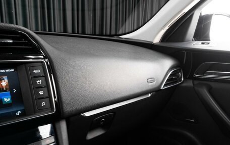 Jaguar F-Pace, 2017 год, 2 465 000 рублей, 22 фотография