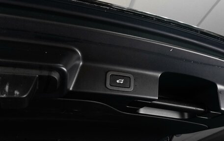 Jaguar F-Pace, 2017 год, 2 465 000 рублей, 28 фотография