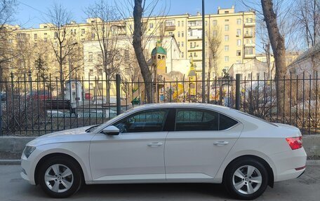 Skoda Superb III рестайлинг, 2018 год, 1 980 000 рублей, 3 фотография