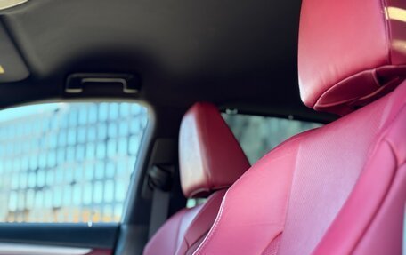 Lexus RX IV рестайлинг, 2017 год, 3 850 000 рублей, 4 фотография